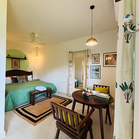 Baba Au Rhum Cafe & Stay Morjim Exterior foto
